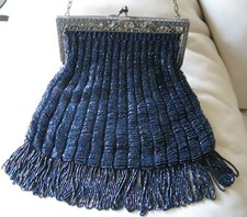 Antique Art Deco Silver Floral Filigree Frame Knit Iridescent Blue Bead Purse 9