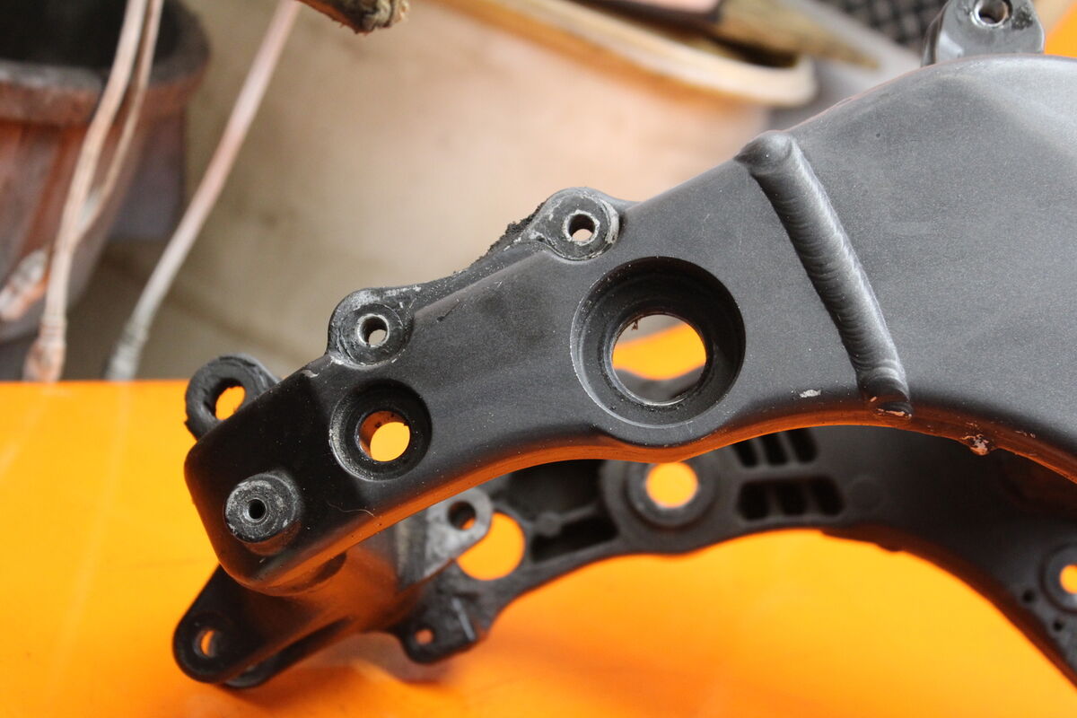 06-07 KAWASAKI NINJA ZX10R STRAIGHT FRAME CHASSIS RACE/STUNT 06-07 KAWASAKI NINJA ZX10R STRAIGHT FRAME CHASSIS RACE/STUNT