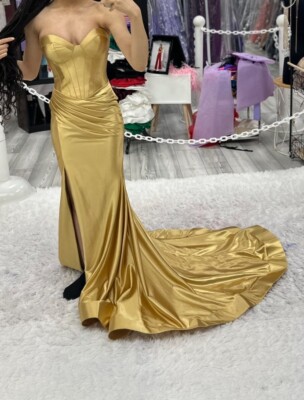 PROM DRESS!!! Size ( 00 )