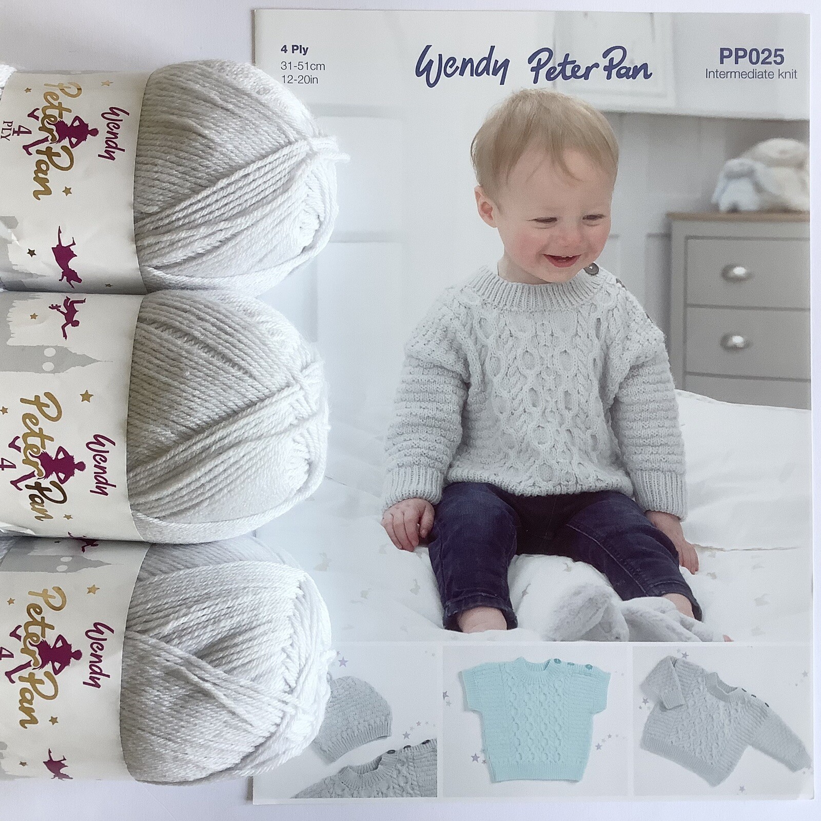 WENDY WOOLS Peter Pan 4ply Yarn 3 X 50g (4PY12 Whisper) + Pattern PP025
