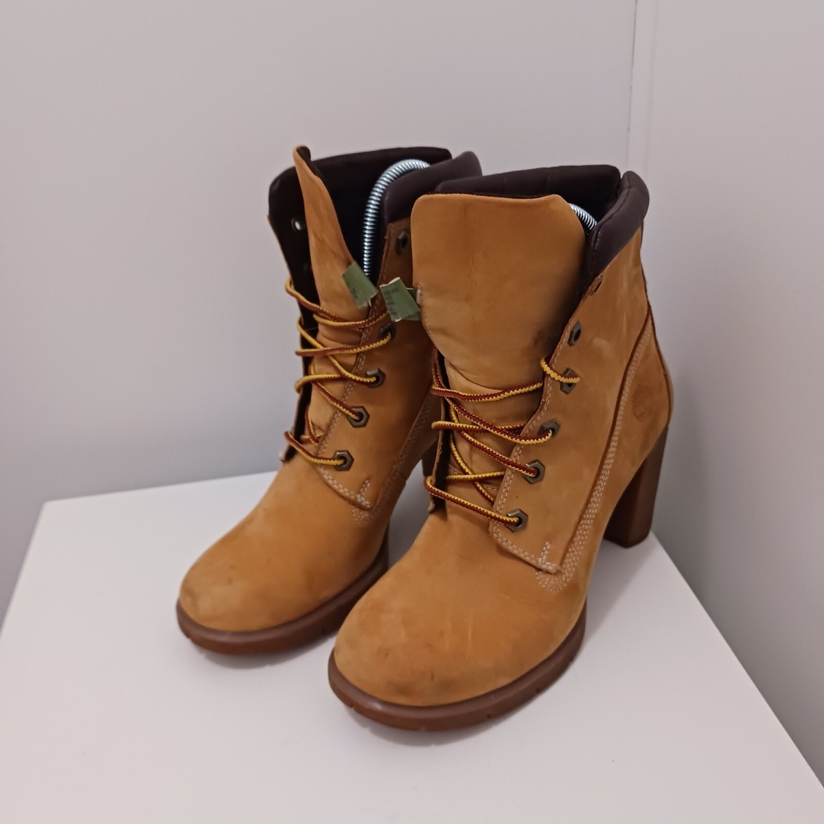 Timberland Tillston 6M High Heel Wheat Tan Leather Boots Lace Up 83357 4326