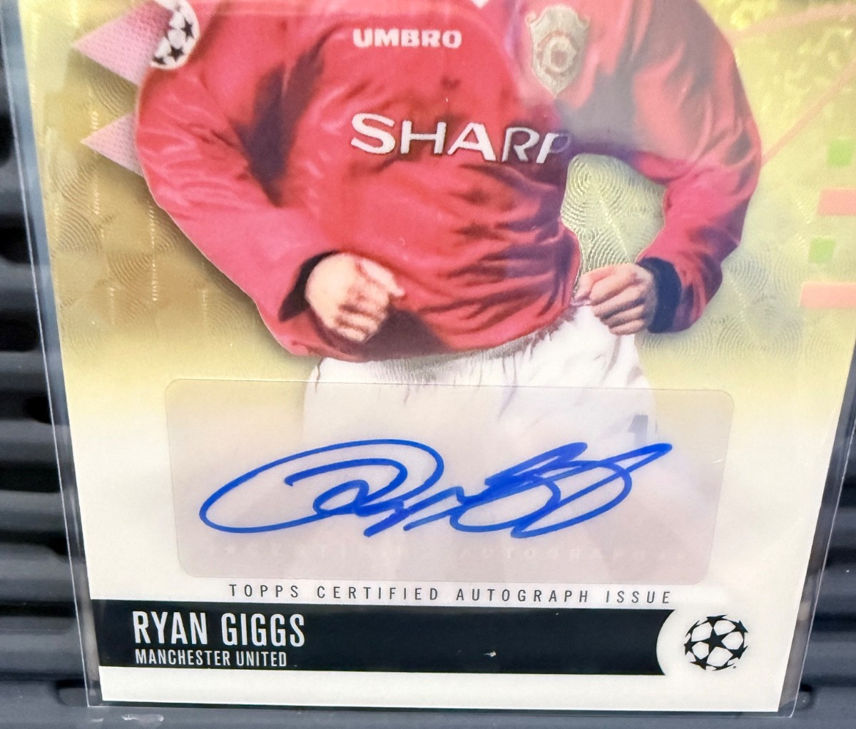 2025/26 Topps Finest UEFA BA-RG RYAN GIGGS Manchester United Auto SUPERFRACTOR view 6