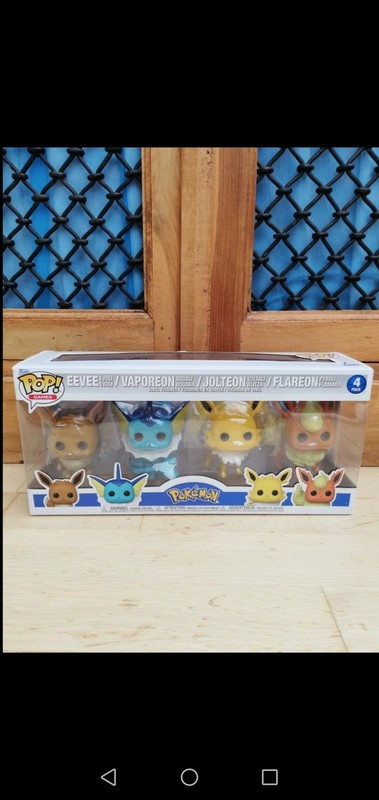 Funko Pop! Games Pokemon 4 Pack Eevee Vaporeon Jolteon Flareon - Boxed