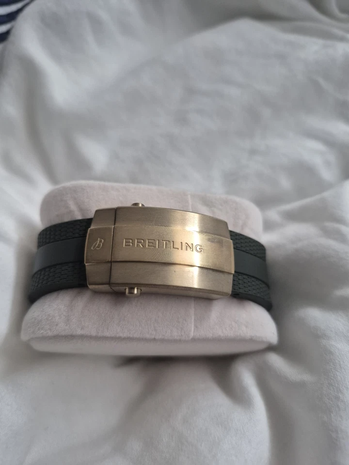 Nuevo reloj Breitling Superocean automático 42 esfera verde para hombre N17375201L1S1 Foto 2 de 4