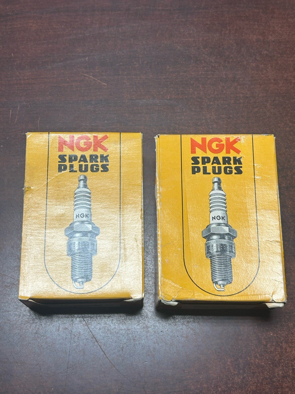 1 Box Of Vintage Lot Of 10 NGK Spark Plugs BR9ES NOS