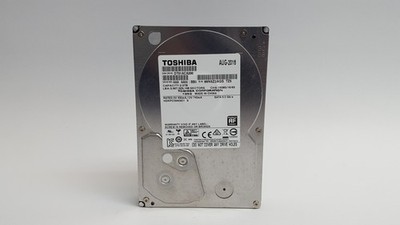 Toshiba DT01ACA200 2 TB 3.5'' SATA III 3.5 in Desktop Hard Drive
