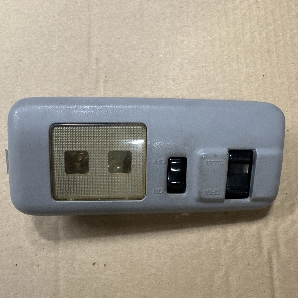 88 89 90 91 Toyota AE92 Is Corolla GTS Sunroof Switch / Dome Light