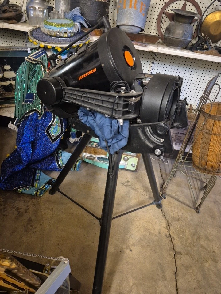 Celestron C8 8" f/10 SCT Teleskop mit Trippod Starbright Beschichtungen - Bild 2 von 4