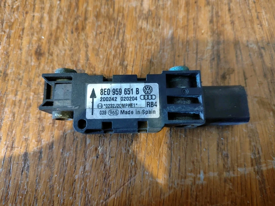 Capteur Airbag Audi A3 8p 8E0959651b - Photo 1/1