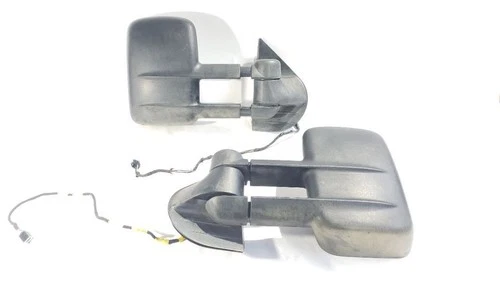 2008 Chevrolet Silverado 3500 OEM Pair Of Tow Side View Mirrors DPN Has Crack