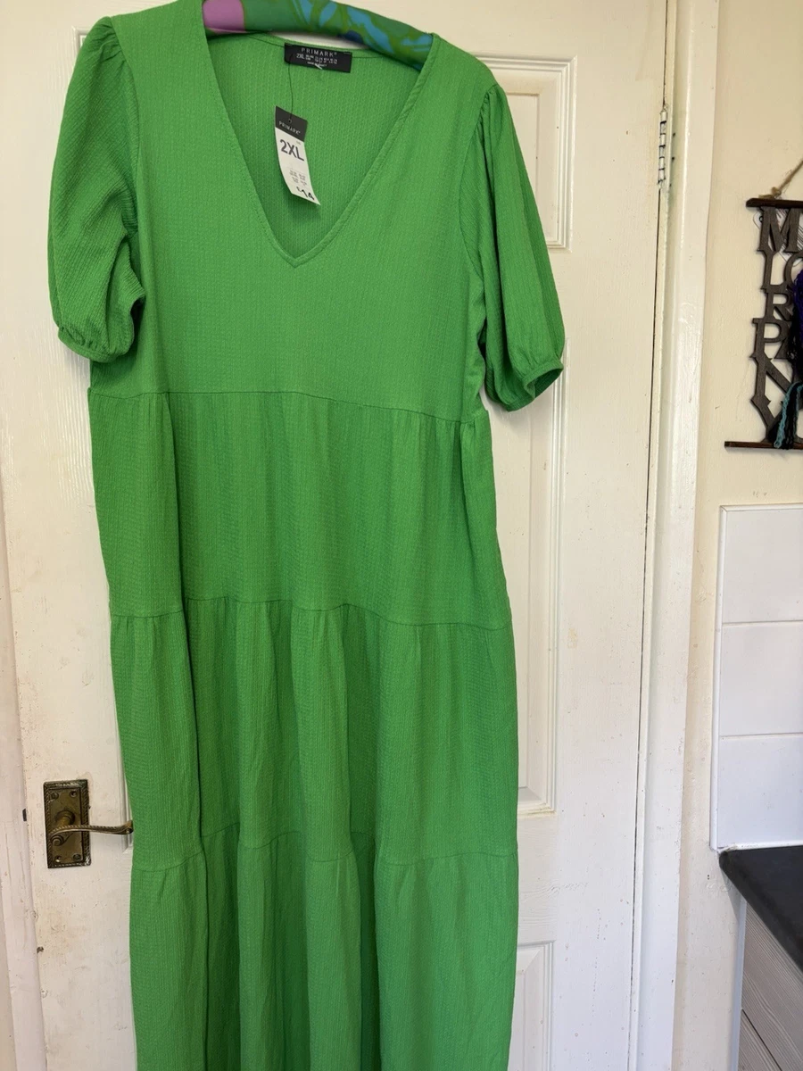 primark green wrap dress Queen of the Kingdom Gown for Women M (8/10) main image 0