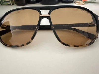 Tom Ford Bruce TF1026 05E Sunglasses Tortoise/Black/Brown 61mm - Image 1 of 4