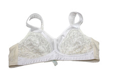 Vintage Playtex 18 Hour Bra Size 38 White Comfort Wire Free 077M1 Wireless Ivory