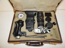 OLYMPUS OM-2 35MM CAMERA- VIVITAR 75-205MM / 28MM- AUTO-S 50MM - FLASH  TEY46 