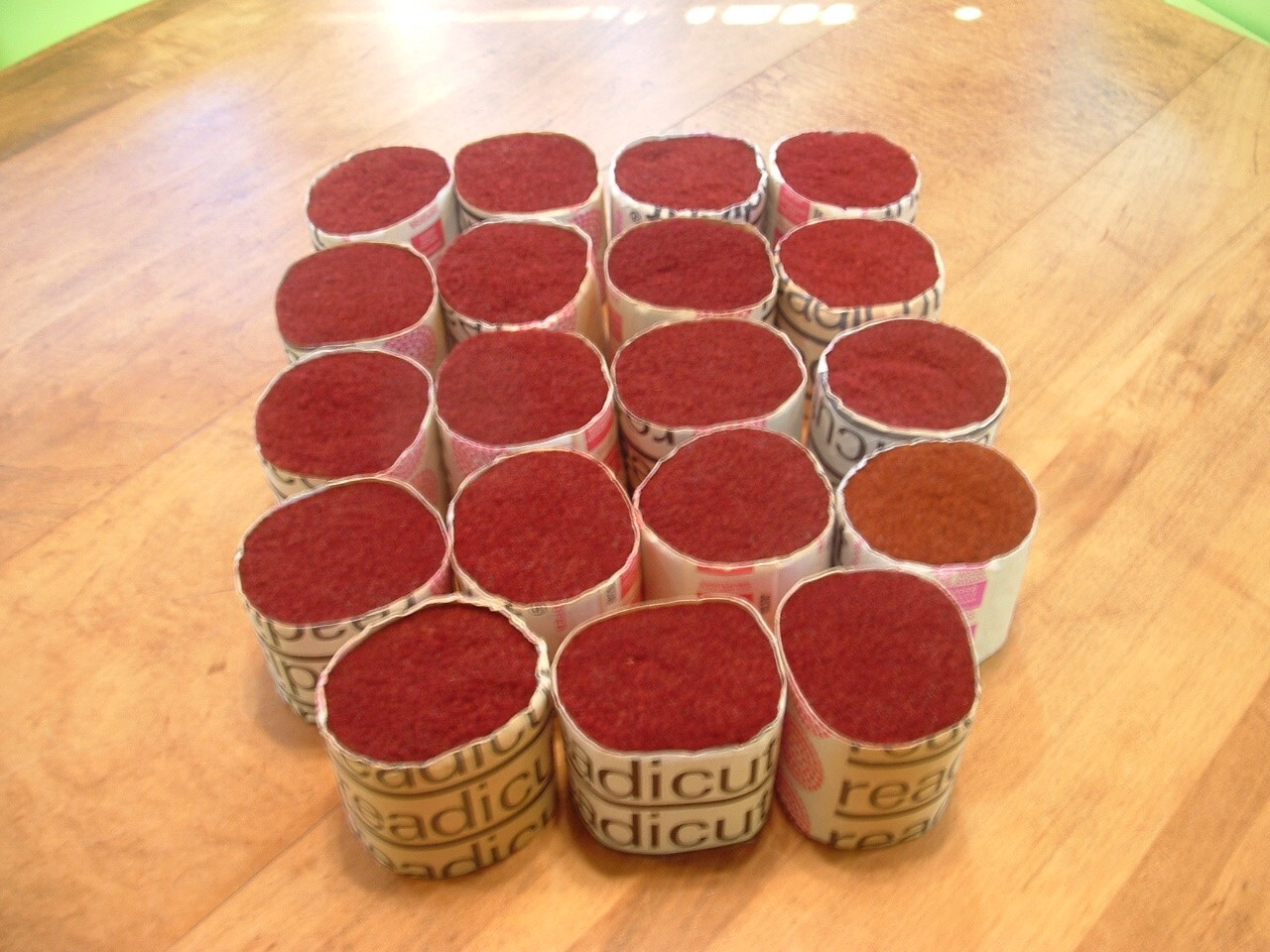 Shillcraft/Readicut  6 Ply Wool Blend Yarn  19 Pks #70 Chestnut