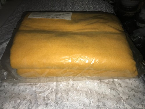 NOS BEACON 790 LAUREL 100% Acrylic SATIN Edge YELLOW 72"x90" Twin/Full BLANKET - Picture 8 of 12