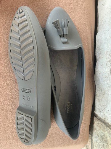 Crocs "Eve"Crocs Shoes womans size 9 Gray with Tassel Flats - Picture 6 of 12