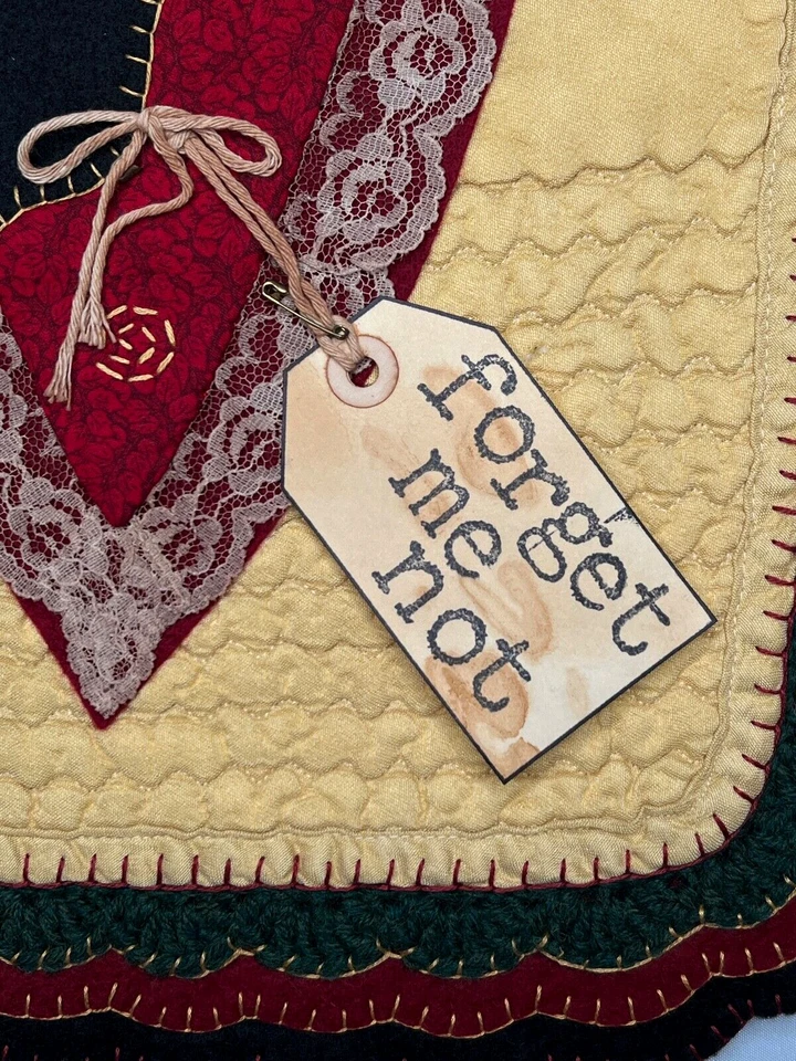 Alfombra acolchada para colgar en la pared arte popular primitivo corazón cuervo cuervo 20" Foto 4 de 4