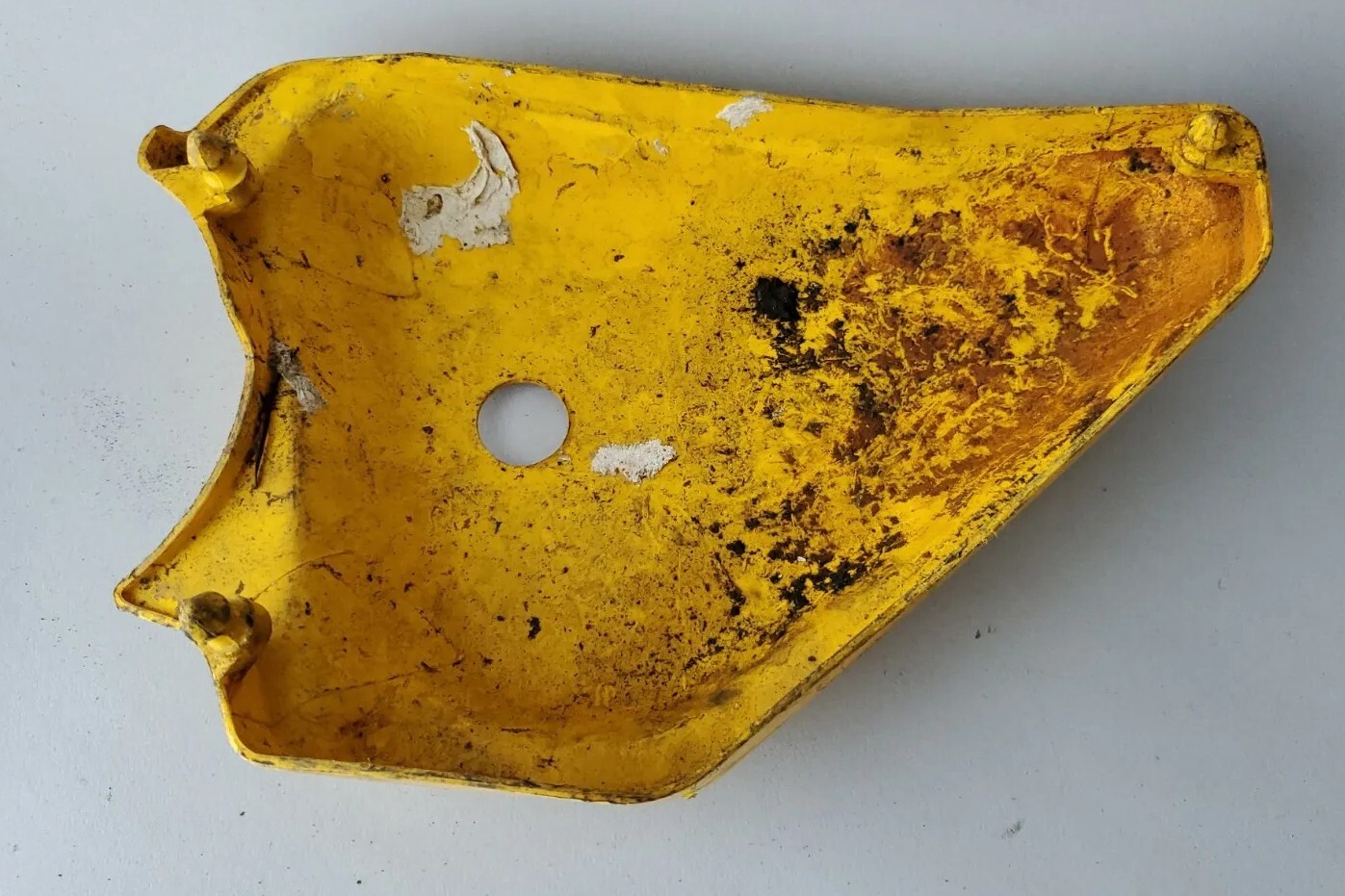 KE100 YELLOW SIDE PANEL OIL TANK COVER KE 100 KAWASAKI FRAME COVER SIDE