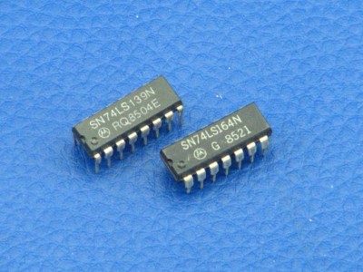 2 IC´s aus Wersi Orgel Alpha DX300