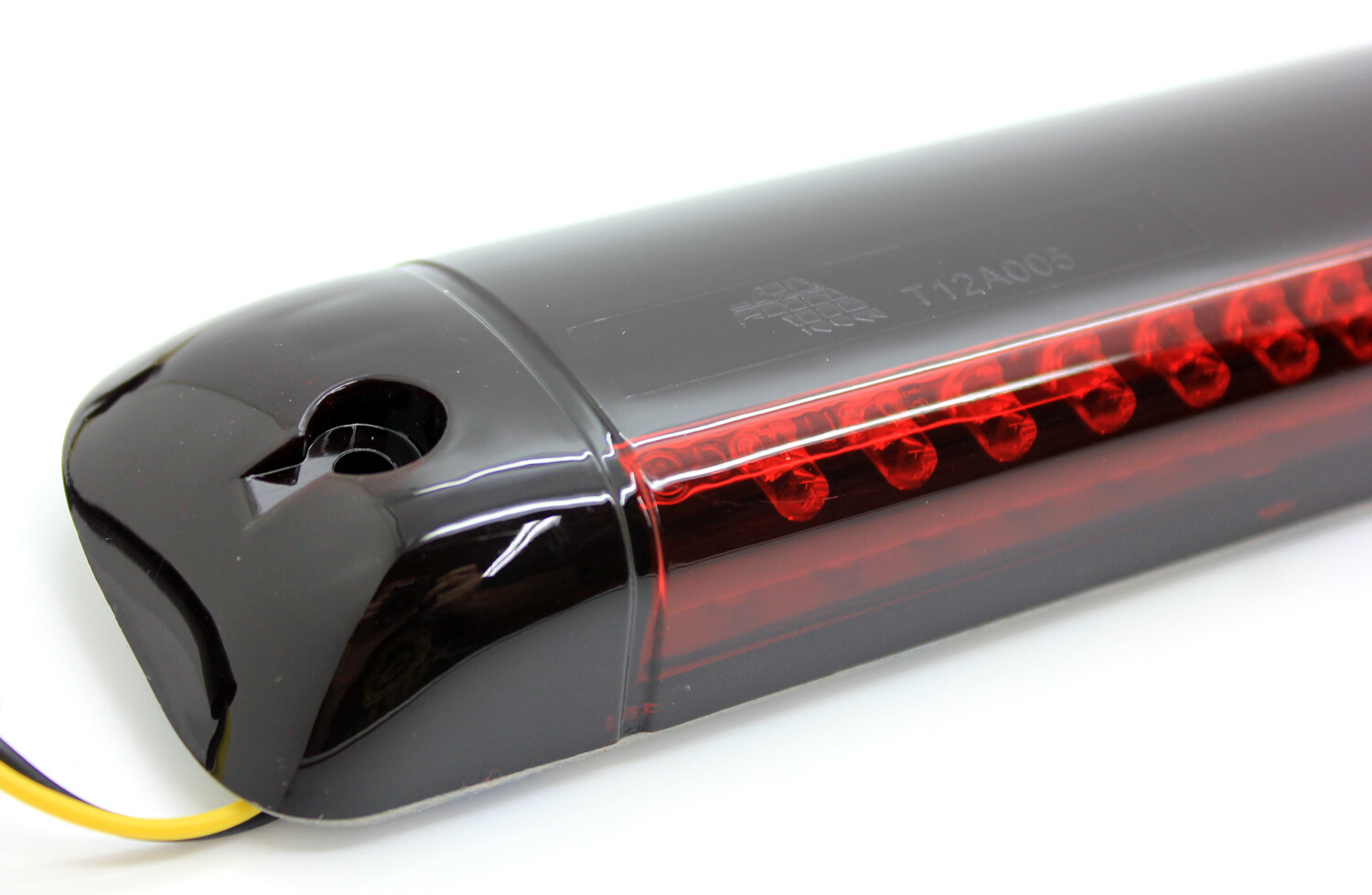 New 3rd Brake Light Center High Mount Stop Lamp CHMSL / FOR GM SUVS