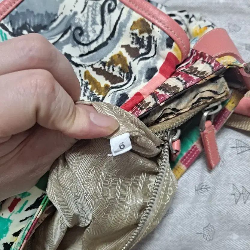 Prada Limited Pink Mini Shoulder Bag Excellent Condition thumbnail 4