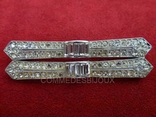 Broche Vintage SPHINX Double Boucle de Ceinture Pavé – Bijou Doré Cristal