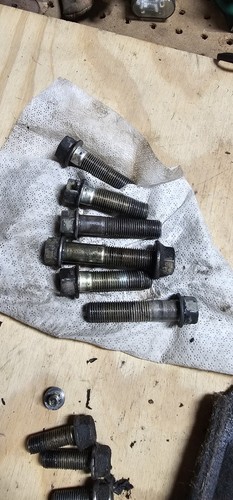 1987-1993 Mazda B2200 5 speed manual transmission Brackets And Bolts Cover - Picture 6 of 6