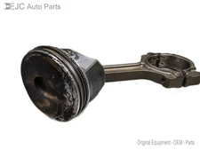 Right Piston and Rod Standard For 14-18 Chevrolet Silverado 1500  5.3 12649190