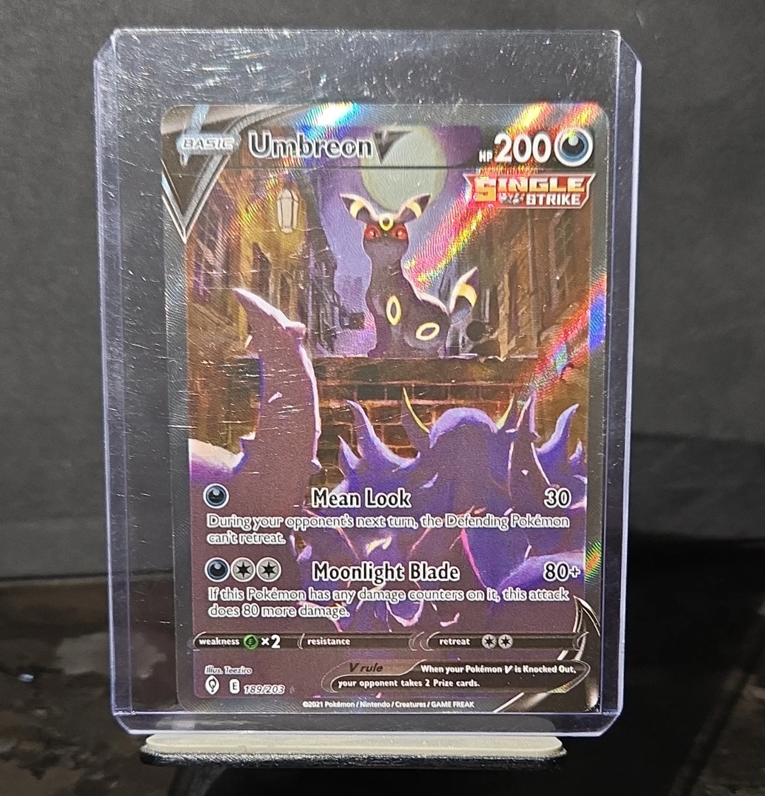 Umbreon V - Evolving Skies #189 Price & Value ($381.59) | PokeScope