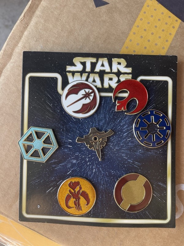 Disney Parks Star Wars Pin Trading Set 2010 - 7 Pins Sci-Fi & Horror Genre