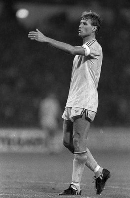 1988 W/C Group Two Qualifying England v Sweden Glenn Hysen of Sweden Old Photo