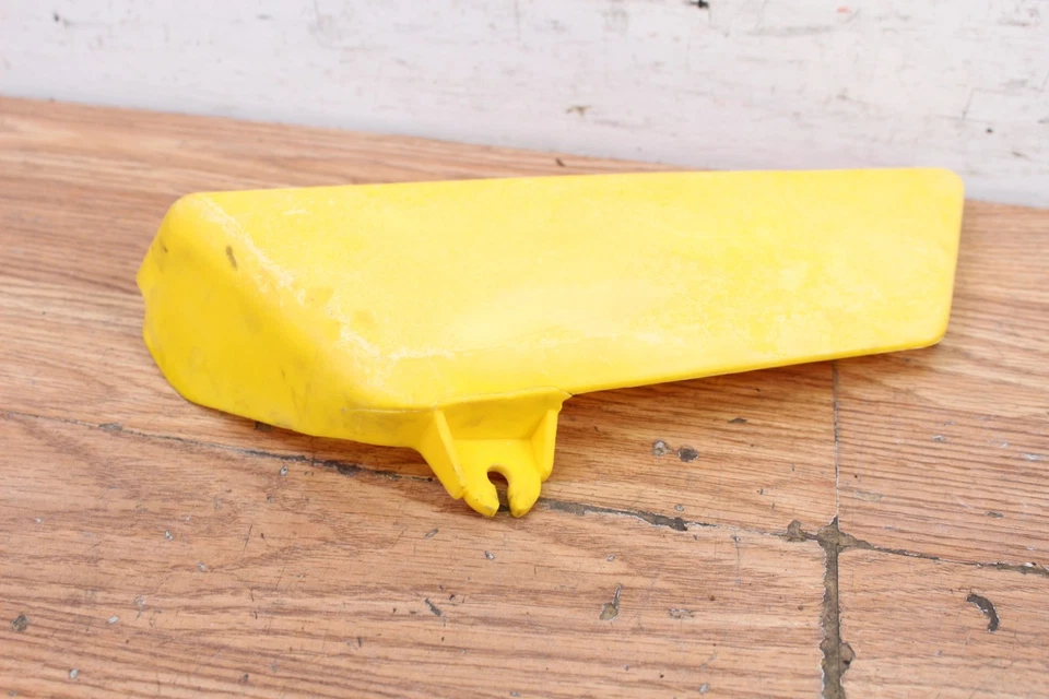 Yamaha Ty250 1974 cubierta lateral izquierda/panel Foto 3 de 4