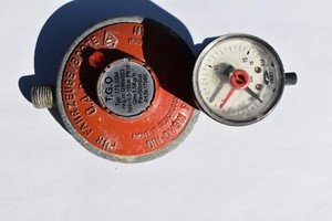 Caravan Vintage T.G.O Gas Pressure Regulator Propane Buttan Used Good