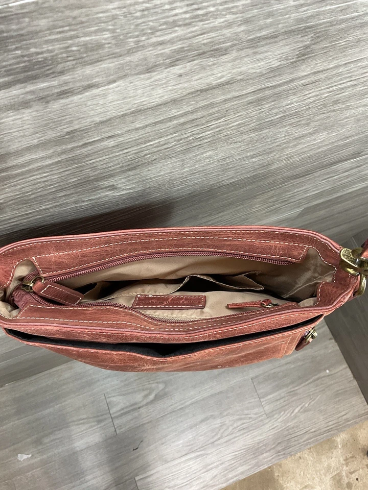 Distressed Leather Slim X-Body RFID Purse Red - Image 4 of 4