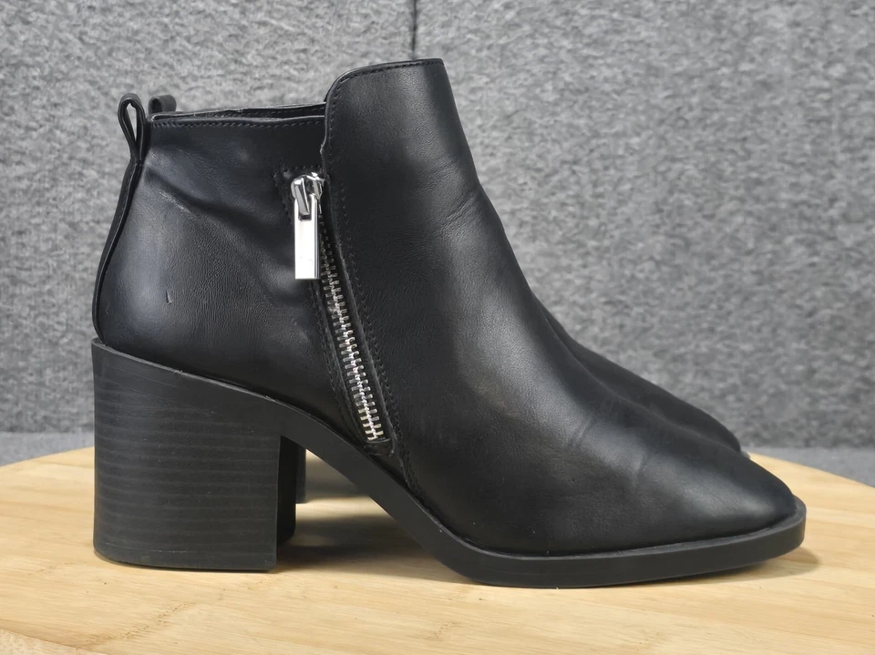 BCBGeneration Salina Women's Size 7 M Ankle Boots Heeled Booties Black Zip Up - Image 1 of 4
