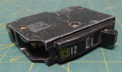 Square D QO 20A Single-Pole Miniature Circuit Breaker – 120/240VAC, 10kA, Plug-In Mount, HACR & Switching Duty Rated (Schneider Electric)