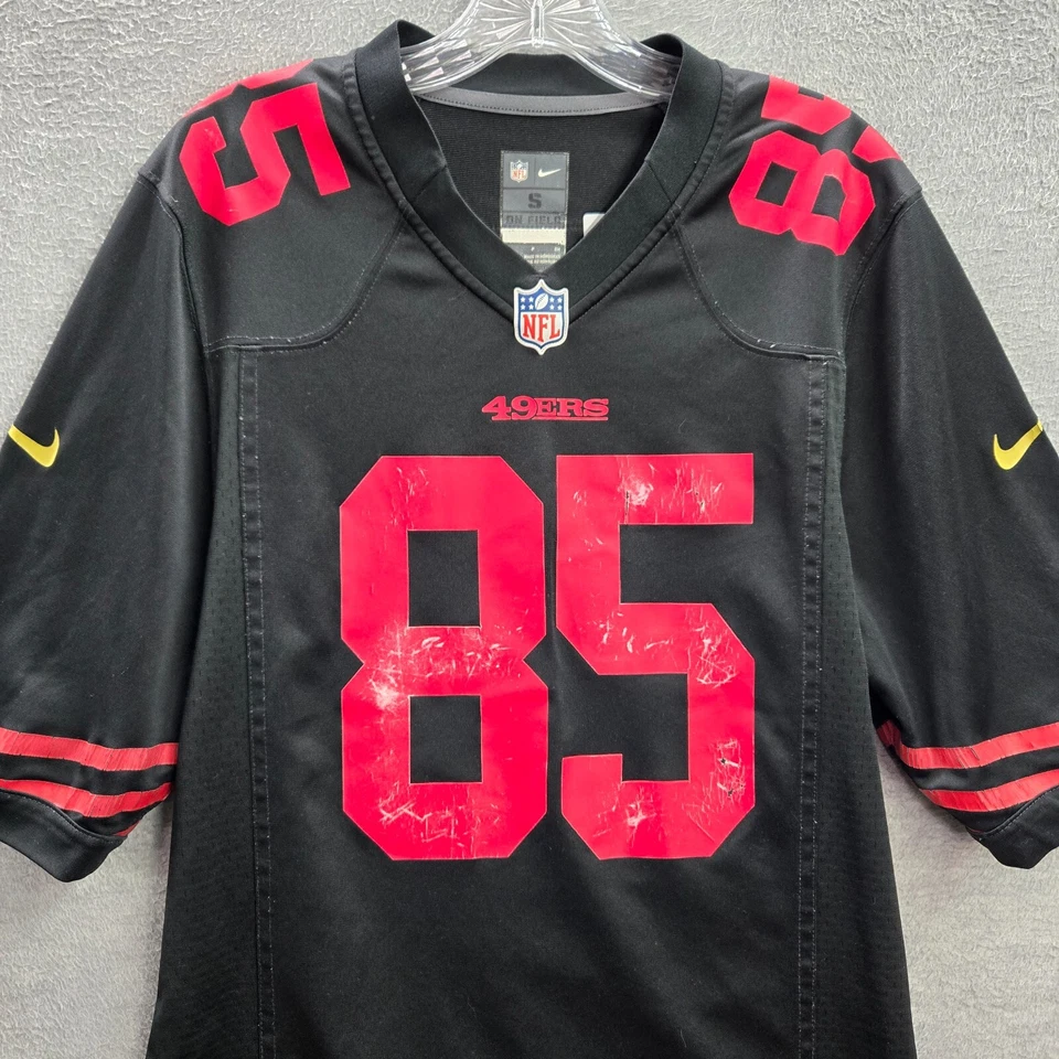 Camiseta masculina San Francisco 49ers preta vermelha pequena Vernon Davis 85 logotipo Nike Swoosh - Imagem 2 de 4