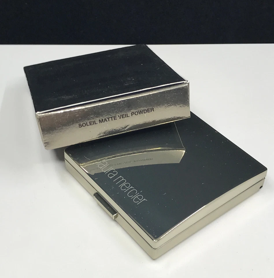 Laura Mercier J'Adore Le Soleil Matte Veil Powder 0.3 oz/9g New In Box - Image 4 of 4