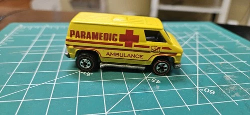 Vintage 1974 HotWheels custom resto Redline SuperVan Paramedic Ambulance Yellow