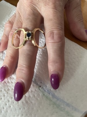 Es Ist Ein Wunderschöner Gelbgoldring mit purem Goldanteil 54.5  