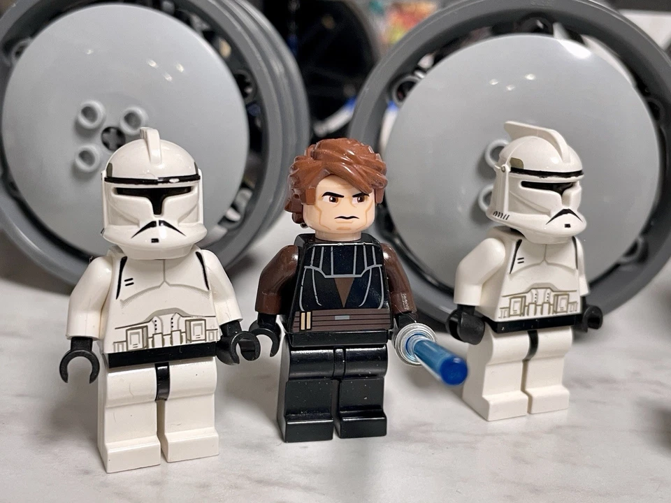 LEGO Star Wars: Tanque Turbo Clon (8098) con Manuales + 3 Minifiguras (Ver Detalles) Foto 2 de 4