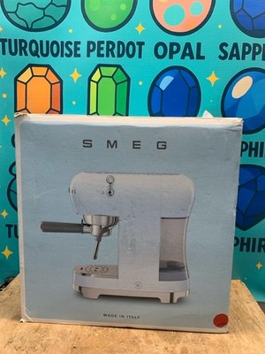 SMEG 50 s Retro Style Espresso Coffee Machine ECF02RDUS - RED (E10048286)