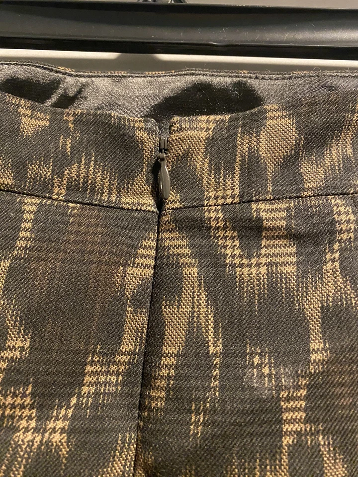 Falda lápiz Tahari talla 4 marrón negro forrada de leopardo abertura Foto 2 de 4