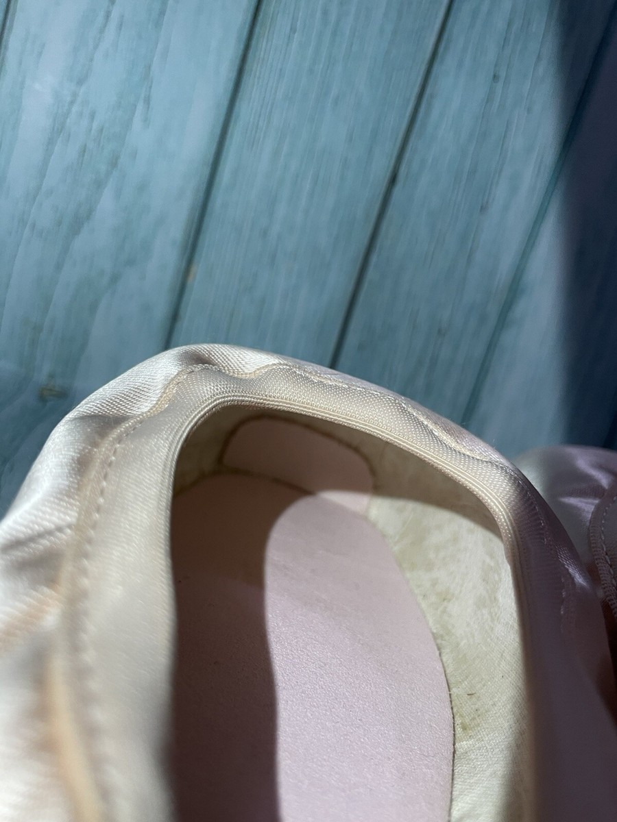 ウエアモア OMEGA SATIN POINTE SHOES 4 ベージュ OMEGA SOFT