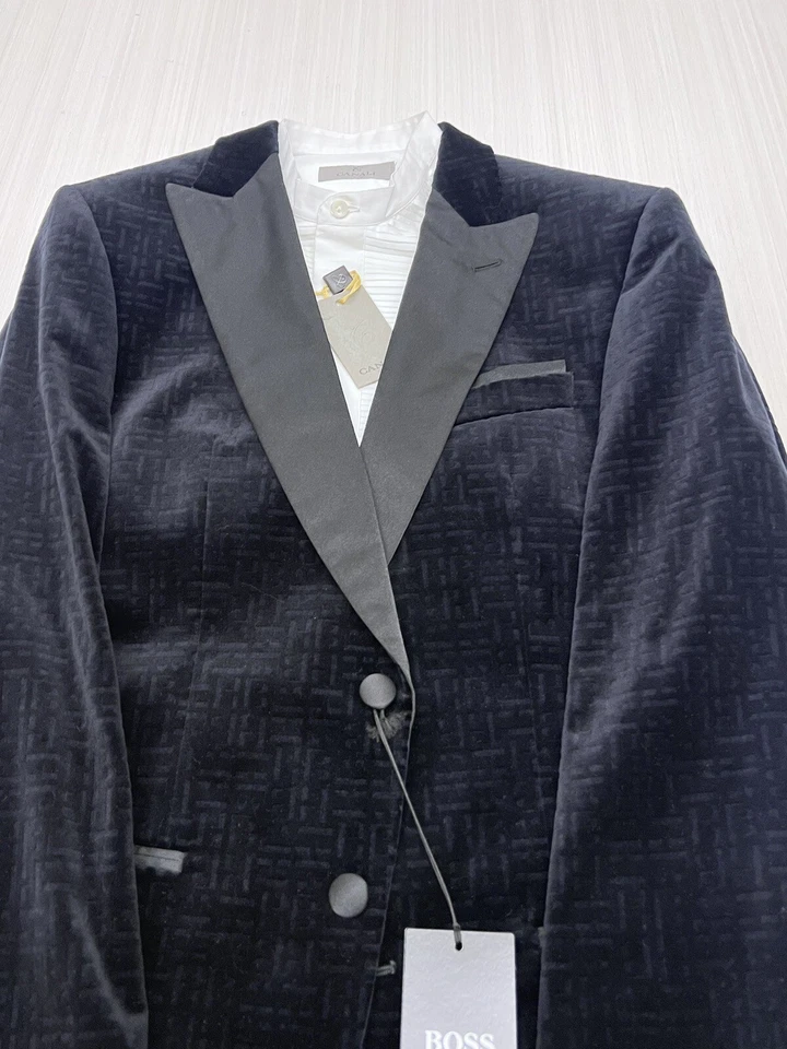HUGO BOSS SLIM FIT TEXTURED VELVET TUX/DINNER JKT SIZE 38L - Image 3 of 4
