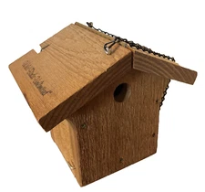 Wild Birds Unlimited Wren Chickadee Bird House Nesting Wooden w/ Hanger