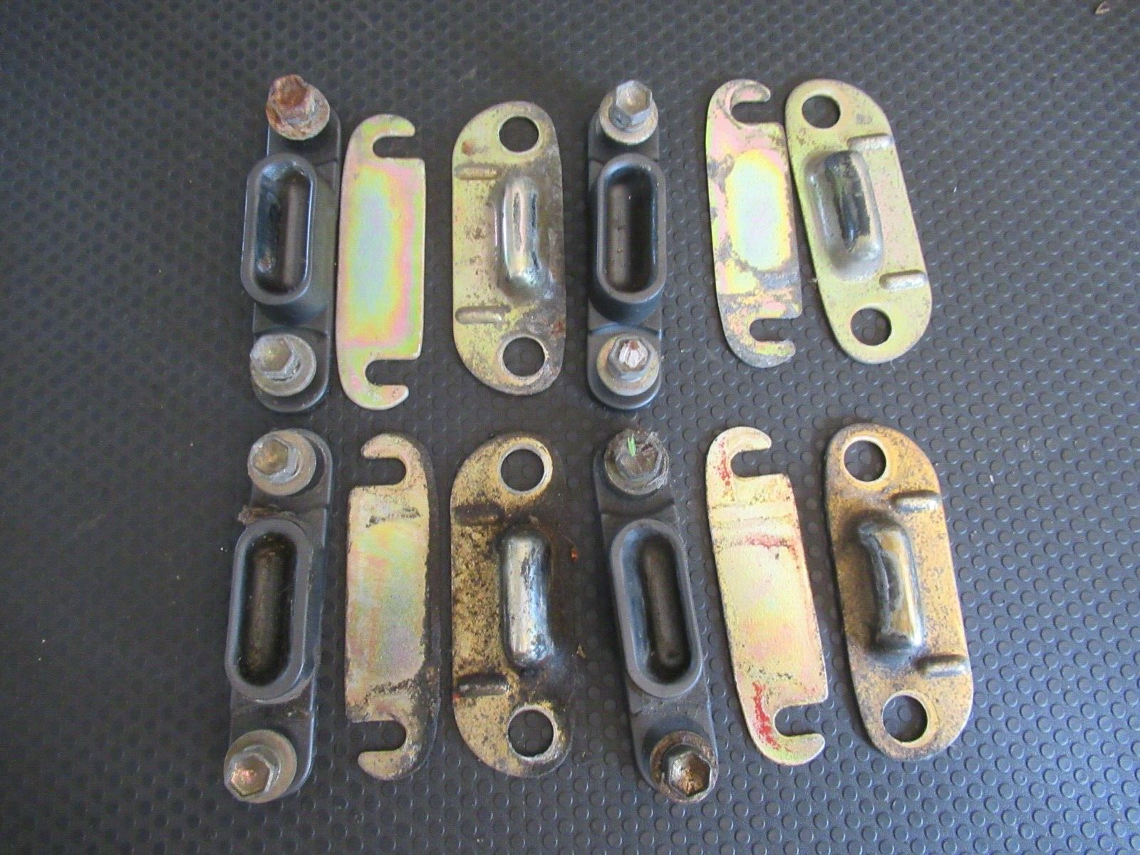 DAIHATSU HIJET (9499) SIDE SLIDING DOOR LOCK CATCH LOCATOR eBay