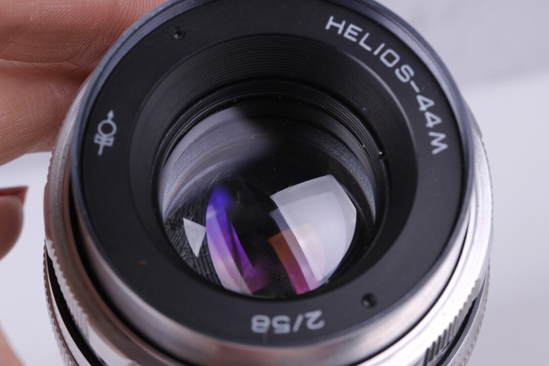 Vintage lens HELIOS-44M 2/58mm Bokeh Flare Silver lens Vintage lens HELIOS-44M 2/58mm Bokeh Flare Silver lens
