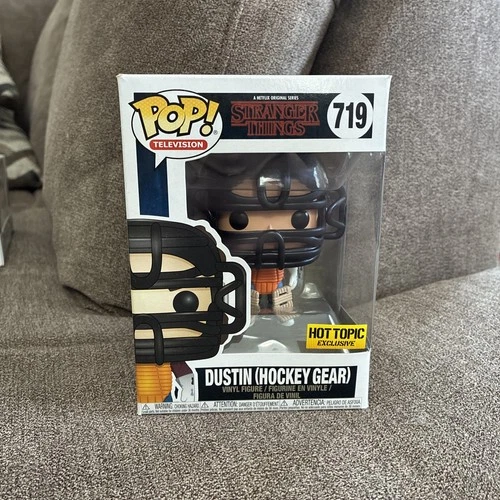 Funko Pop!Television #719 Stranger Things Dustin Hockey Gear,Hot Topic Exclusive
